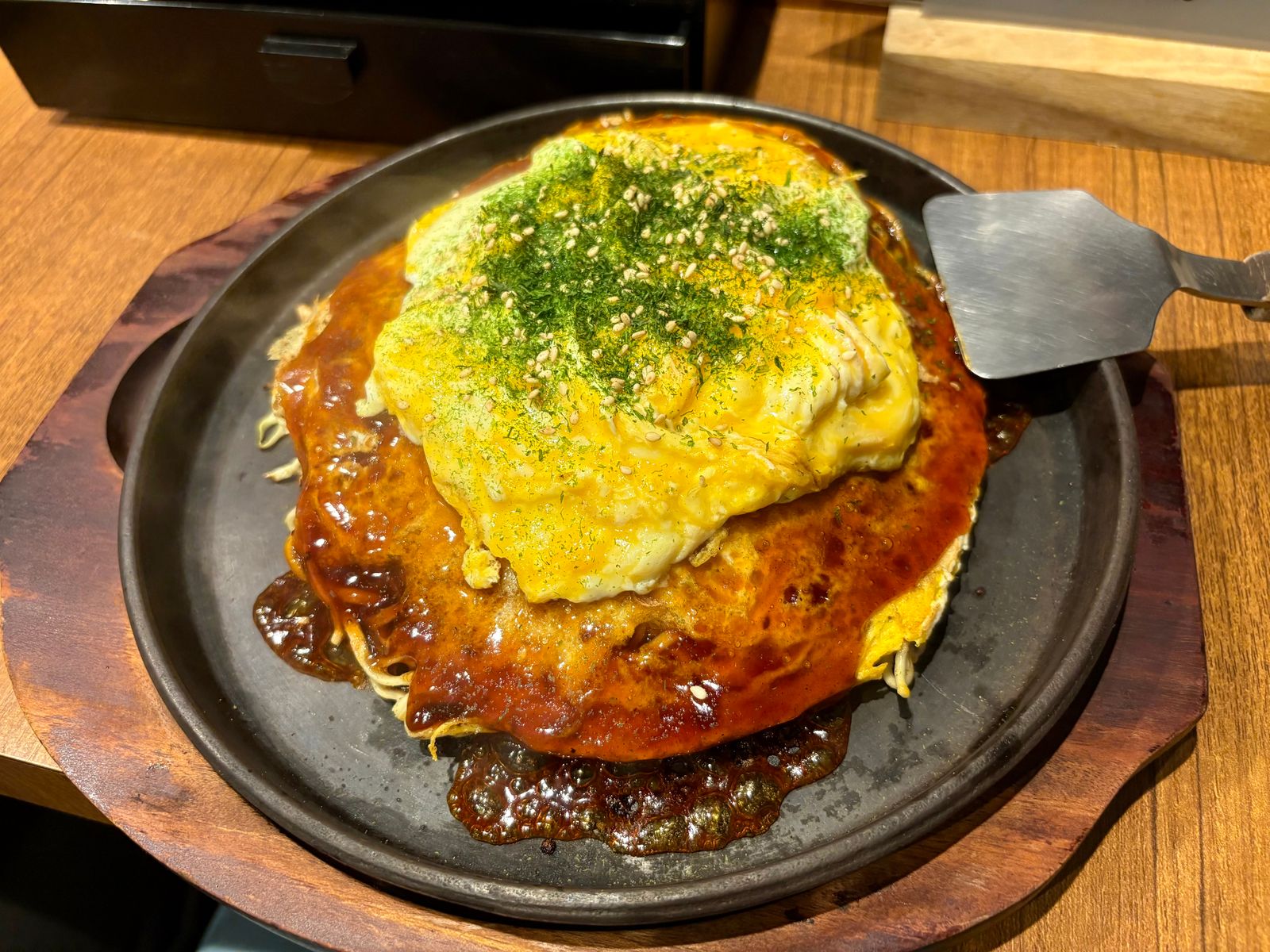 鯉々でいただいたお好み焼きの写真